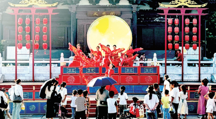 多彩活動過中秋1.png